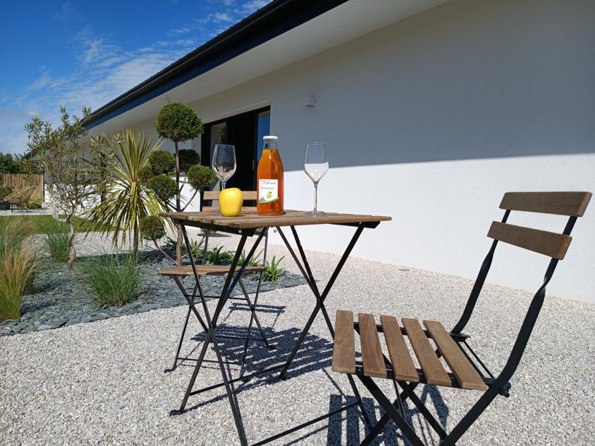 Maison Bailly Ducey-Les Cheris Exteriör bild